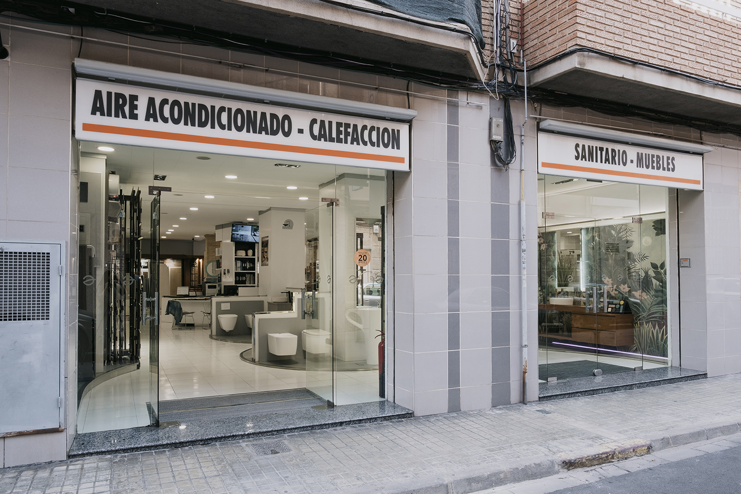 Fachada Amado Salvador en Xirivella